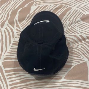 Nike Accessories - Women’s Nike Golf Cap Nike Accessories - Women’s Nike Golf Cap